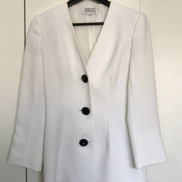 Vintage White Blazer Statement Buttons Size 4 Badgley Mischka - Picture 1 of 6
